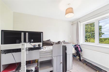 3 bedroom Terraced House to let in Herriard Place, Beggarwood