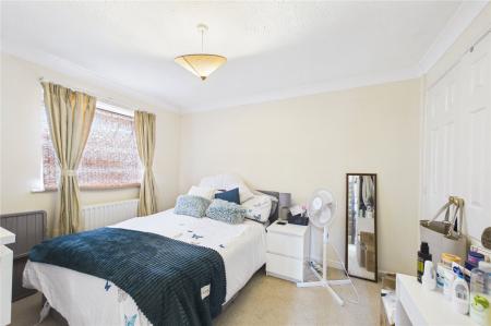 5 bedroom Detached house to let in Firecrest Road, Basingstoke