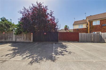 1 bedroom Terraced House for sale in Flaxfield Court, Basingstoke