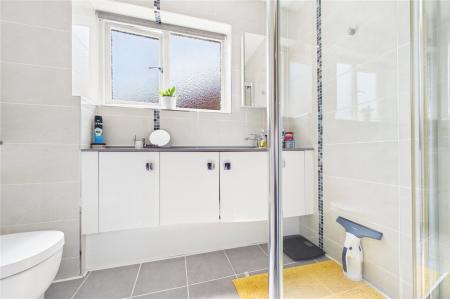 2 bedroom Semi-detached house for sale in Ellington Drive, Basingstoke