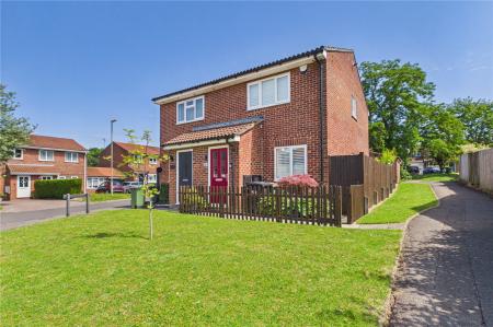 2 bedroom Semi-detached house for sale in Ellington Drive, Basingstoke