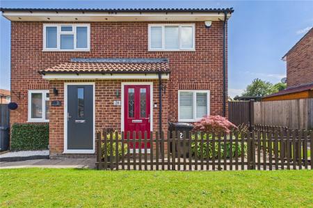2 bedroom Semi-detached house for sale in Ellington Drive, Basingstoke