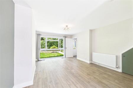 3 bedroom Terraced House to let in Wildwood Drive, Baughurst