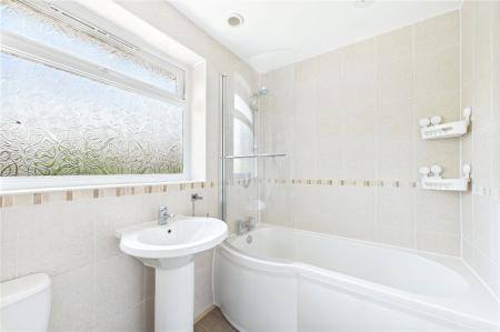 3 bedroom Terraced House to let in Wildwood Drive, Baughurst