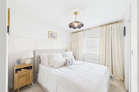 3 bedroom Semi-detached house for sale in Benfield Drive, Basingstoke
