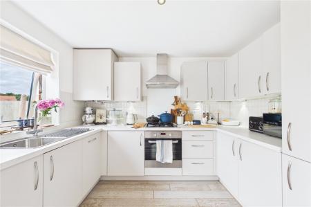 3 bedroom Semi-detached house for sale in Benfield Drive, Basingstoke