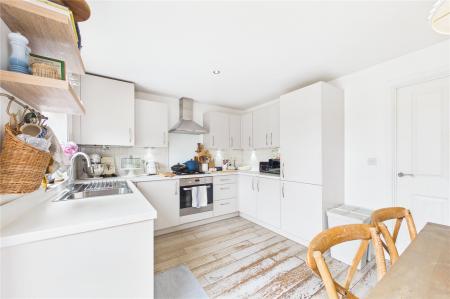 3 bedroom Semi-detached house for sale in Benfield Drive, Basingstoke