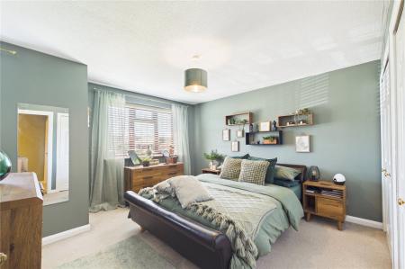 4 bedroom Detached house for sale in Primrose Gardens, Hatch Warren
