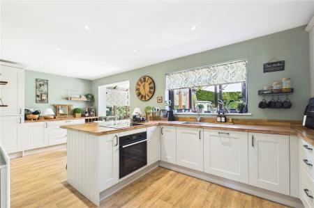 4 bedroom Detached house for sale in Primrose Gardens, Hatch Warren