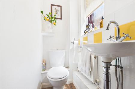 4 bedroom Detached house for sale in Primrose Gardens, Hatch Warren