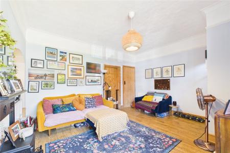 3 bedroom Terraced House for sale in Lower Brook Street, Basingstoke