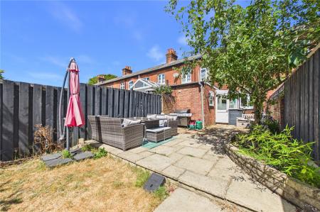 3 bedroom Terraced House for sale in Lower Brook Street, Basingstoke