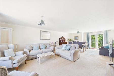 2 bedroom Flat for sale in Sherborne Road, Basingstoke