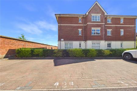 2 bedroom Flat for sale in Sherborne Road, Basingstoke