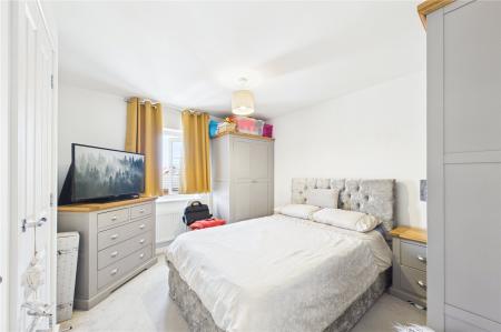 3 bedroom Detached house for sale in Cleeve Road, Basingstoke