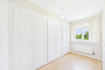 3 bedroom Detached house for sale in Chatsworth Green, Hatch Warren