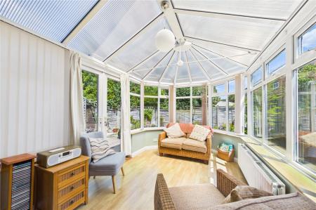 3 bedroom Detached house for sale in Chatsworth Green, Hatch Warren