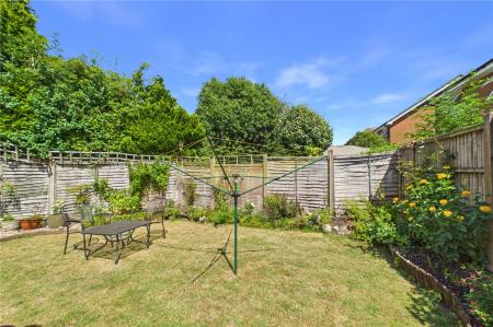 3 bedroom Detached house for sale in Chatsworth Green, Hatch Warren