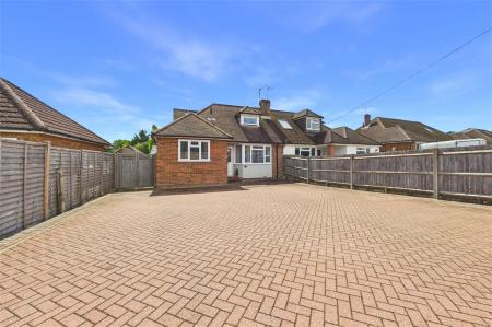 Buckskin Lane, Basingstoke