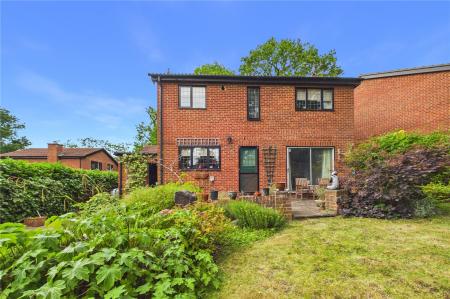 3 bedroom Detached house for sale in Minden Close, Chineham