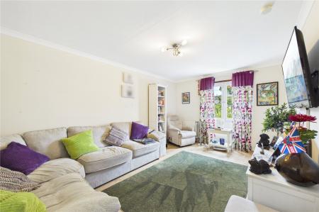 3 bedroom Terraced House for sale in Fountains Close, Basingstoke