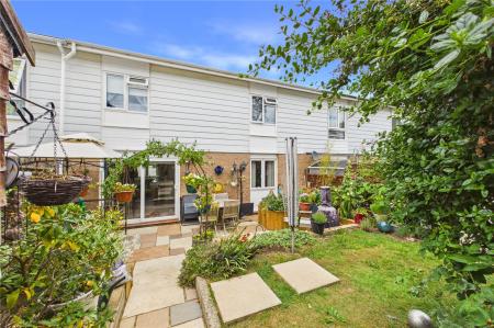 3 bedroom Terraced House for sale in Fountains Close, Basingstoke