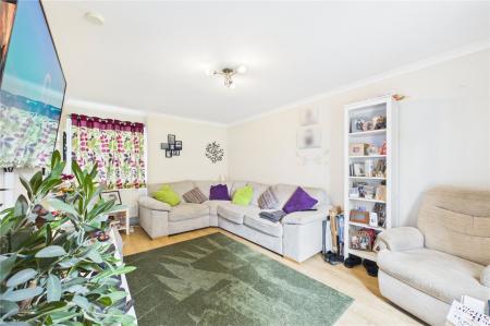 3 bedroom Terraced House for sale in Fountains Close, Basingstoke