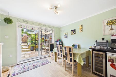 3 bedroom Terraced House for sale in Fountains Close, Basingstoke