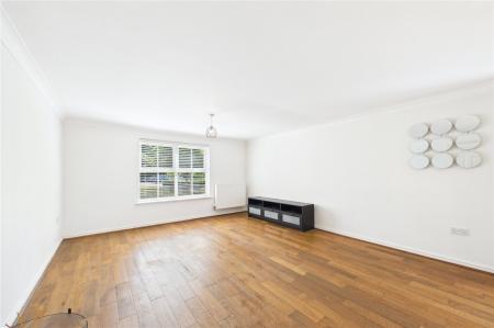 2 bedroom Ground floor flat to let in Sherborne Road, Basingstoke