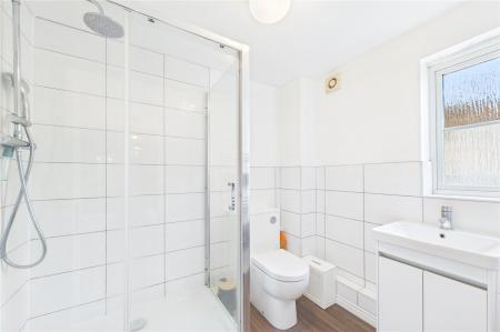 2 bedroom Ground floor flat to let in Sherborne Road, Basingstoke