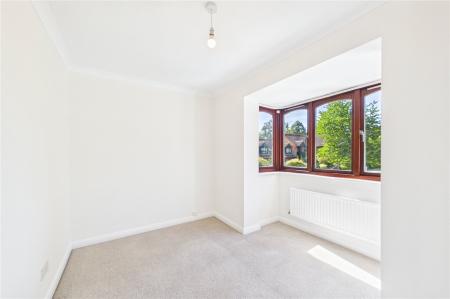 3 bedroom Terraced House to let in Stanbury Gate, Spencers Wood