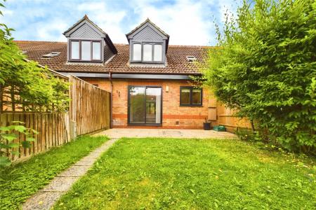 3 bedroom Terraced House to let in Stanbury Gate, Spencers Wood