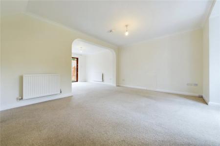 3 bedroom Terraced House to let in Stanbury Gate, Spencers Wood