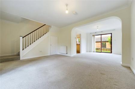 3 bedroom Terraced House to let in Stanbury Gate, Spencers Wood