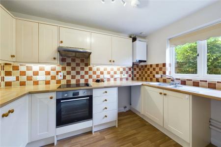 3 bedroom Terraced House to let in Stanbury Gate, Spencers Wood