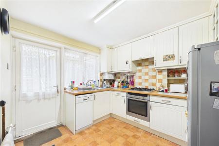 3 bedroom Terraced House for sale in Hereford Road, Basingstoke