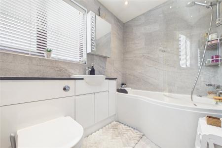 4 bedroom Detached house for sale in Heritage Park, Basingstoke