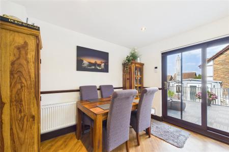 4 bedroom Detached house for sale in Heritage Park, Basingstoke