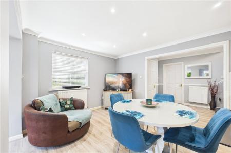 3 bedroom Detached house for sale in Hathaway Gardens, Basingstoke