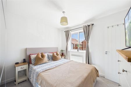 3 bedroom Semi-detached house for sale in Deanlands Farm Way, Sherfield-on-Loddon