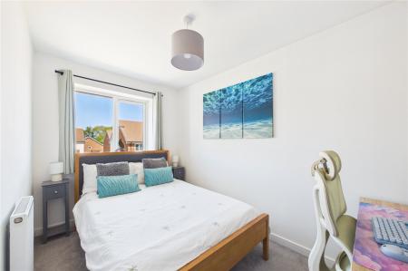 3 bedroom Semi-detached house for sale in Deanlands Farm Way, Sherfield-on-Loddon