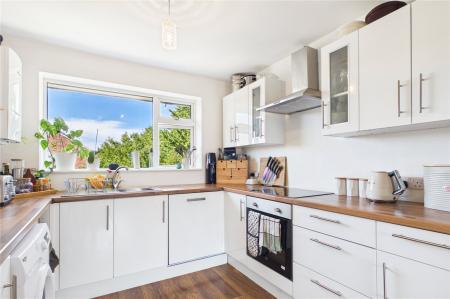 2 bedroom Maisonette for sale in Cranbourne Lane, Basingstoke