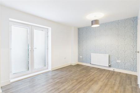 2 bedroom Ground floor flat to let in Bolton Drive, Shinfield