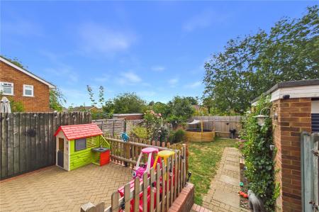 3 bedroom Semi-detached house for sale in Handel Close, Basingstoke