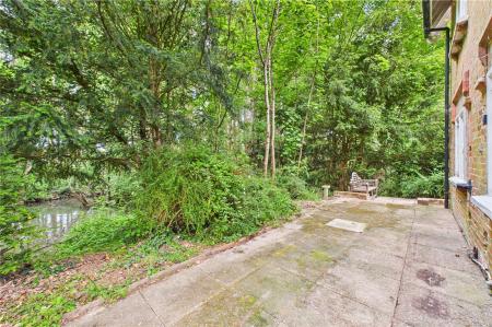 2 bedroom Detached house to let in The Mill Cottage, Bramley