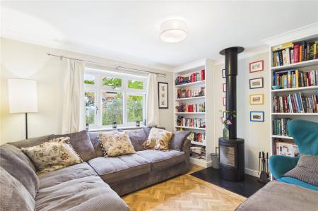 4 bedroom Detached house for sale in Lees Hill, South Warnborough