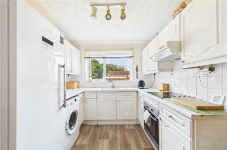 3 bedroom Terraced House for sale in Pershore Road, Basingstoke