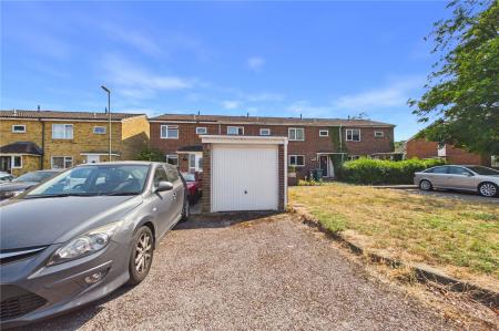 3 bedroom Terraced House for sale in Pershore Road, Basingstoke