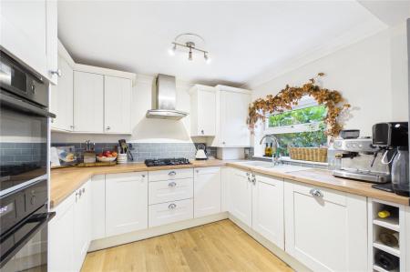 3 bedroom Terraced House for sale in Normanton Road, Basingstoke