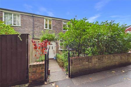3 bedroom Terraced House for sale in Normanton Road, Basingstoke